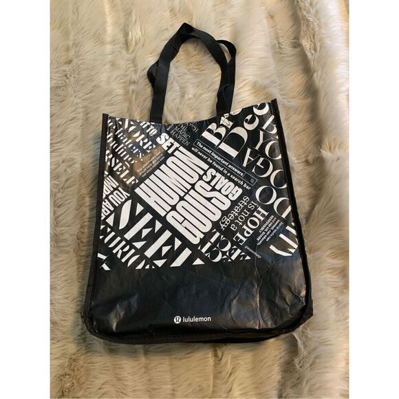 Lululemon Reusable Bag Black and White Print - Picture 1 of 5